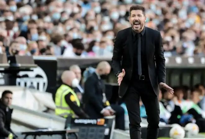 包含国际比赛日CBA季后赛焦点战，马德里竞技更衣室发声，引发热议，身体对抗强度拉满的词条